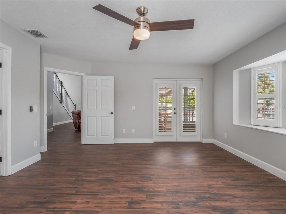 На продажу: $1,244,900 (4 спален, 2 ванн, 2924 Квадратных фут)