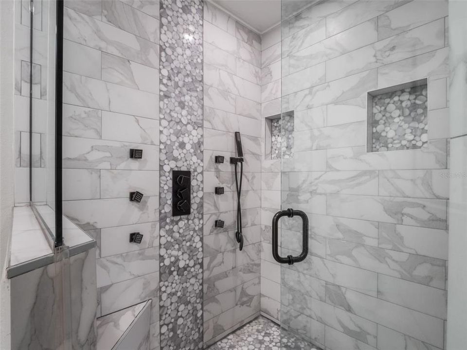 На продажу: $1,244,900 (4 спален, 2 ванн, 2924 Квадратных фут)