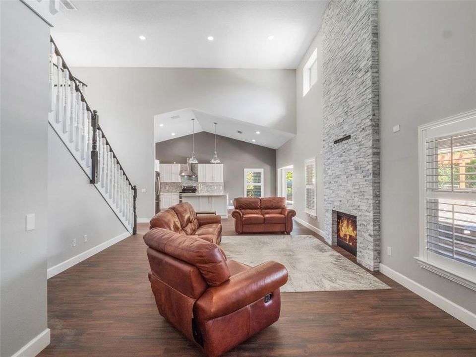 На продажу: $1,244,900 (4 спален, 2 ванн, 2924 Квадратных фут)