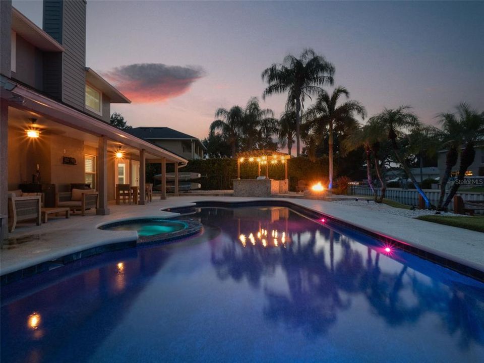 На продажу: $1,244,900 (4 спален, 2 ванн, 2924 Квадратных фут)