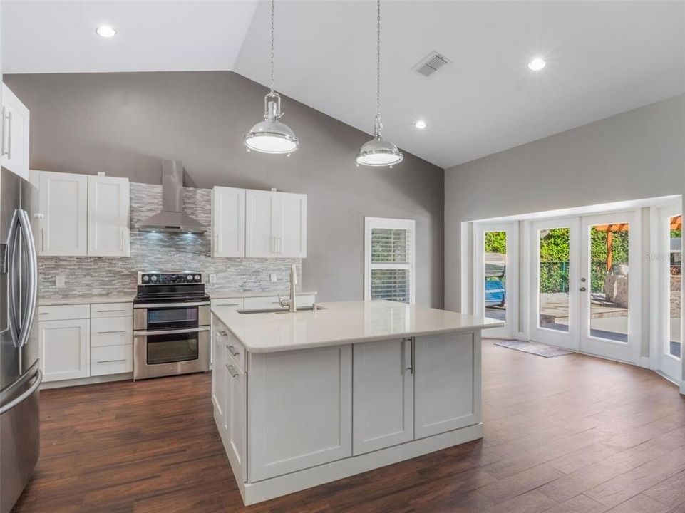 На продажу: $1,244,900 (4 спален, 2 ванн, 2924 Квадратных фут)