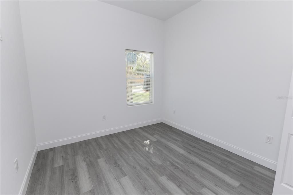 For Sale: $234,000 (3 beds, 2 baths, 1062 Square Feet)