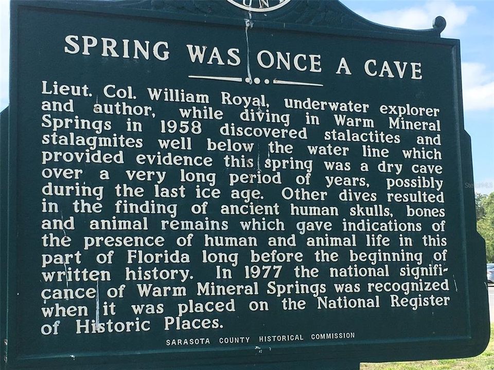 合同活跃: $142,000 (2 贝兹, 2 浴室, 1079 平方英尺)