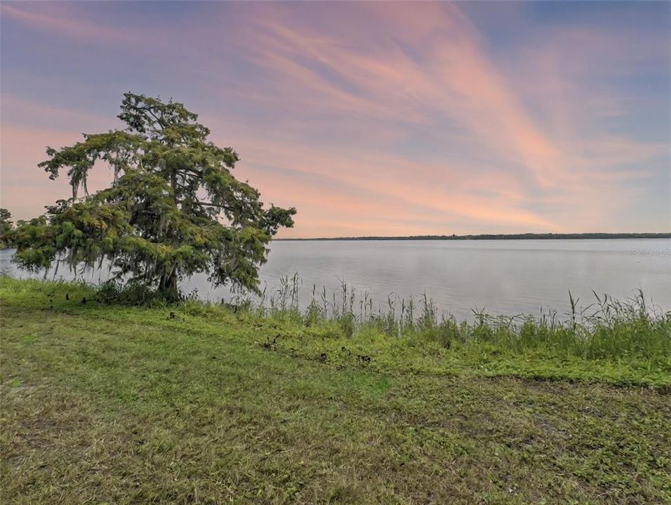 На продажу: $540,000 (3 спален, 2 ванн, 2106 Квадратных фут)