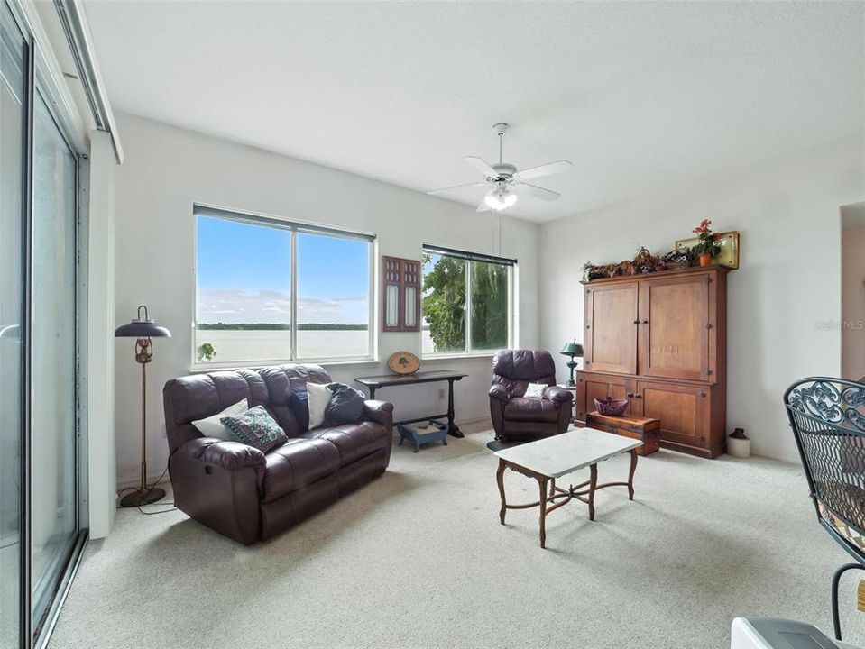 На продажу: $540,000 (3 спален, 2 ванн, 2106 Квадратных фут)