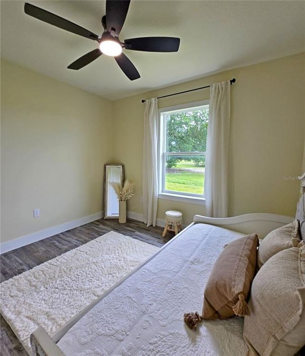 For Sale: $315,000 (3 beds, 2 baths, 1612 Square Feet)