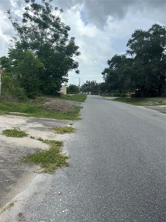 Под контрактом: $260,000 (0.70 acres)