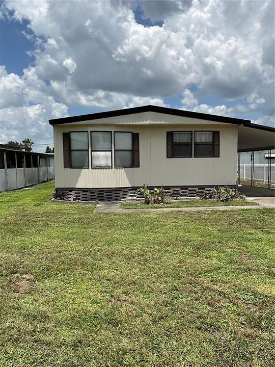 For Sale: $70,000 (2 beds, 2 baths, 1056 Square Feet)