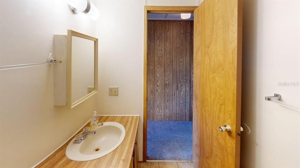 For Sale: $70,000 (2 beds, 2 baths, 1056 Square Feet)