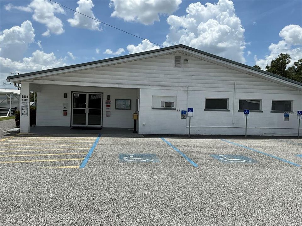 For Sale: $70,000 (2 beds, 2 baths, 1056 Square Feet)