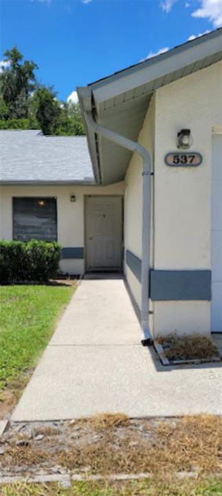 Active With Contract: $179,900 (2 beds, 2 baths, 959 Square Feet)