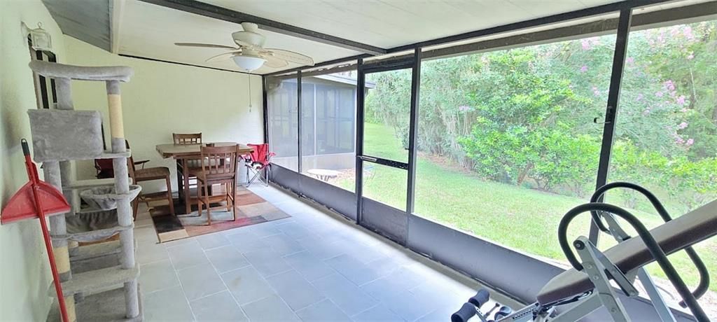 Active With Contract: $179,900 (2 beds, 2 baths, 959 Square Feet)