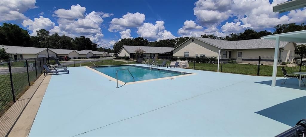 Active With Contract: $179,900 (2 beds, 2 baths, 959 Square Feet)