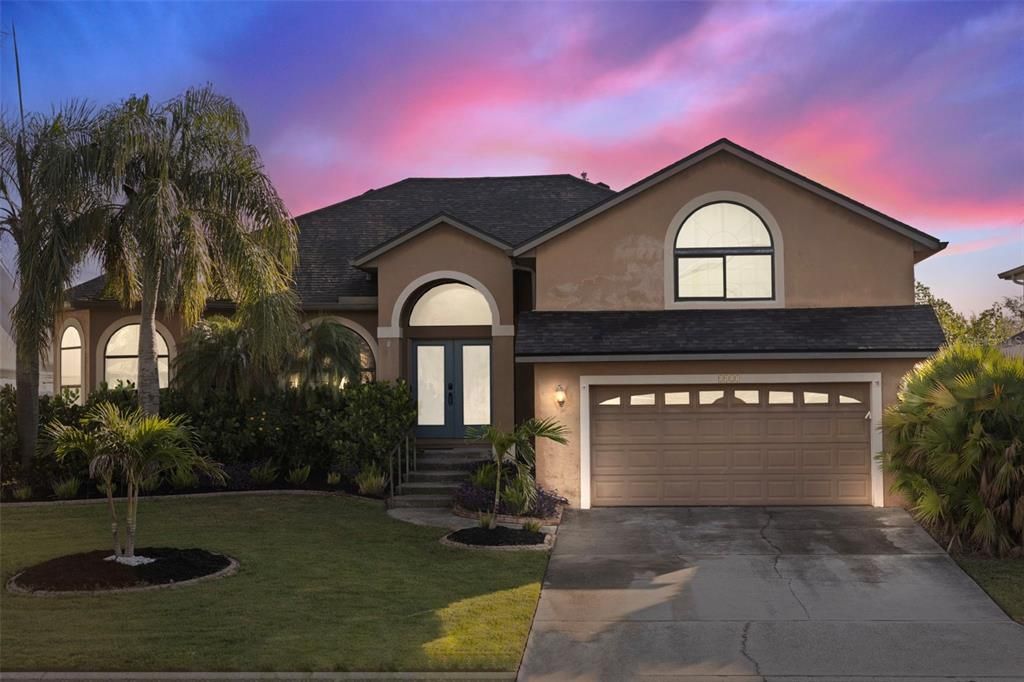 For Sale: $899,000 (3 beds, 3 baths, 2670 Square Feet)