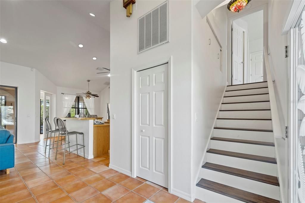 For Sale: $899,000 (3 beds, 3 baths, 2670 Square Feet)