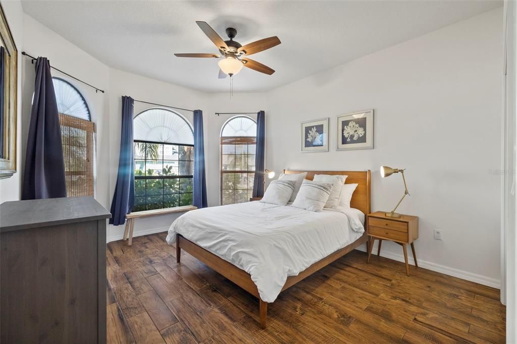 For Sale: $899,000 (3 beds, 3 baths, 2670 Square Feet)