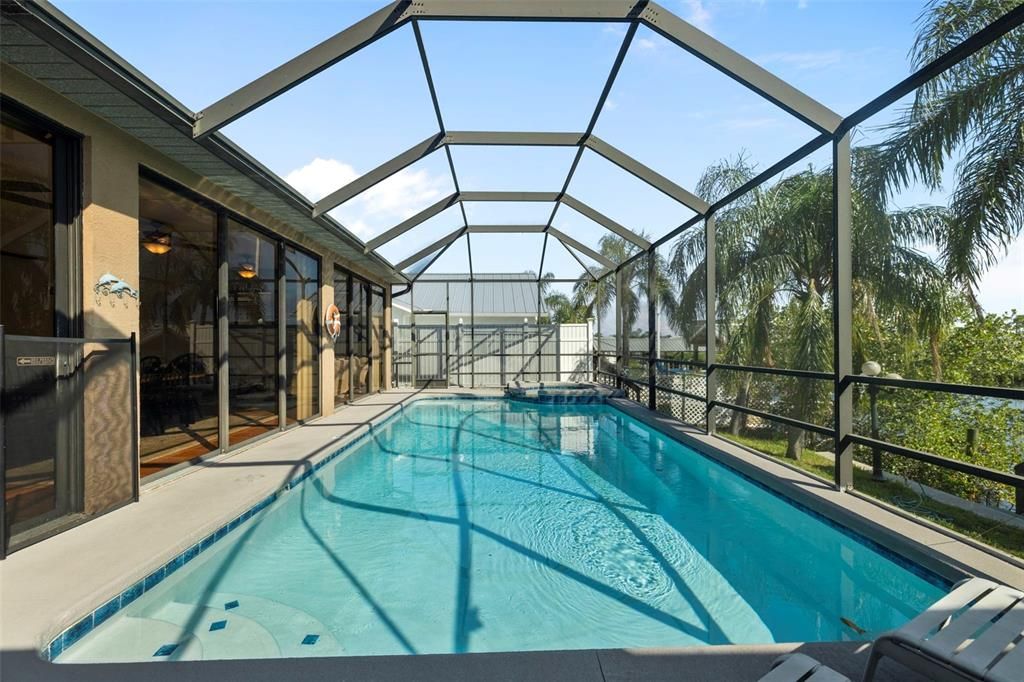 For Sale: $899,000 (3 beds, 3 baths, 2670 Square Feet)