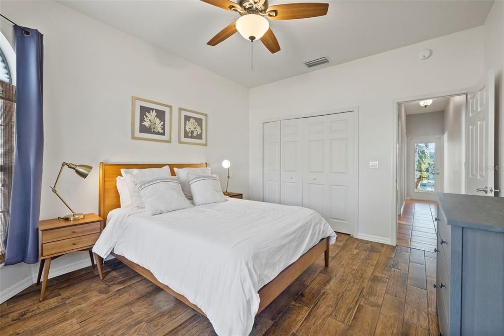For Sale: $899,000 (3 beds, 3 baths, 2670 Square Feet)