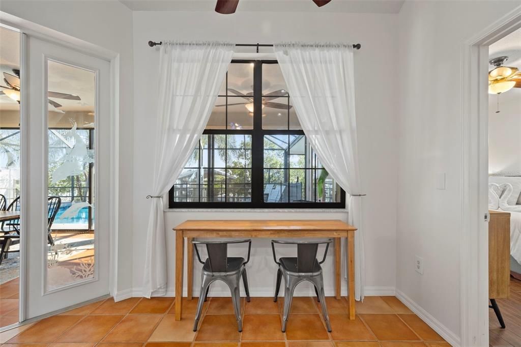 For Sale: $899,000 (3 beds, 3 baths, 2670 Square Feet)