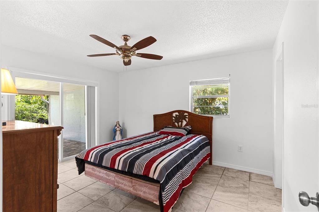 待售: $387,987 (2 贝兹, 2 浴室, 1380 平方英尺)