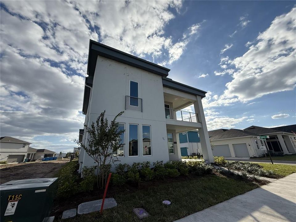 Недавно продано: $1,504,627 (4 спален, 4 ванн, 3094 Квадратных фут)