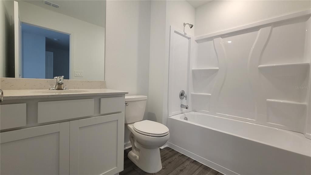 En Renta: $2,150 (3 camas, 2 baños, 2178 Pies cuadrados)