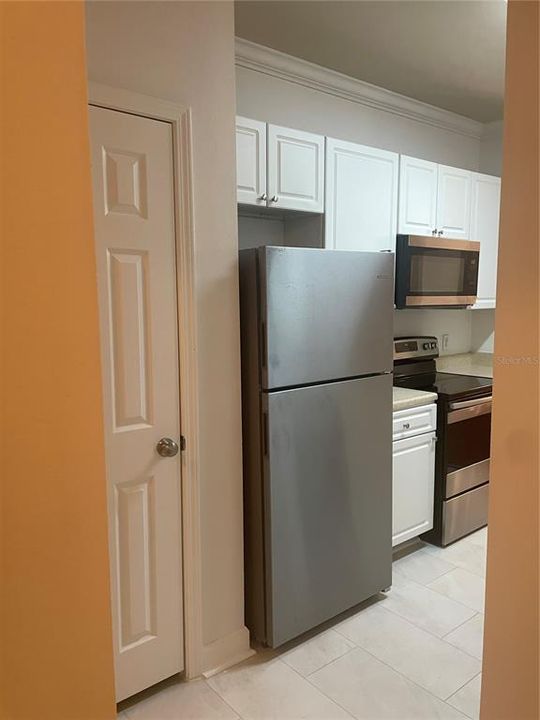 Под контрактом: $199,000 (2 спален, 2 ванн, 1133 Квадратных фут)