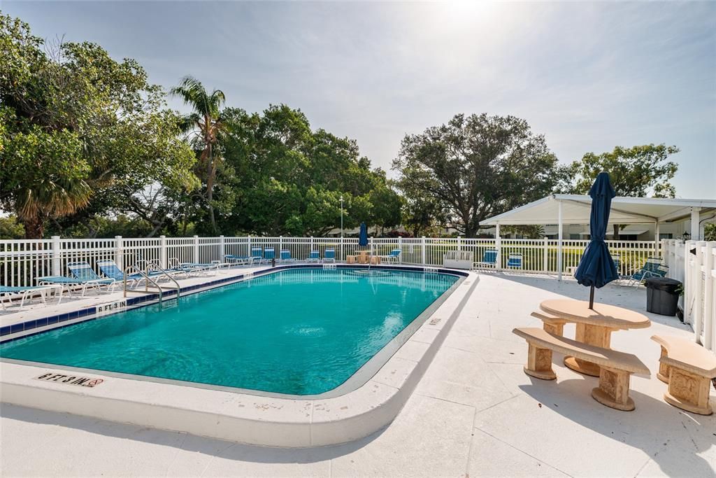 Active With Contract: $109,900 (1 beds, 1 baths, 820 Square Feet)