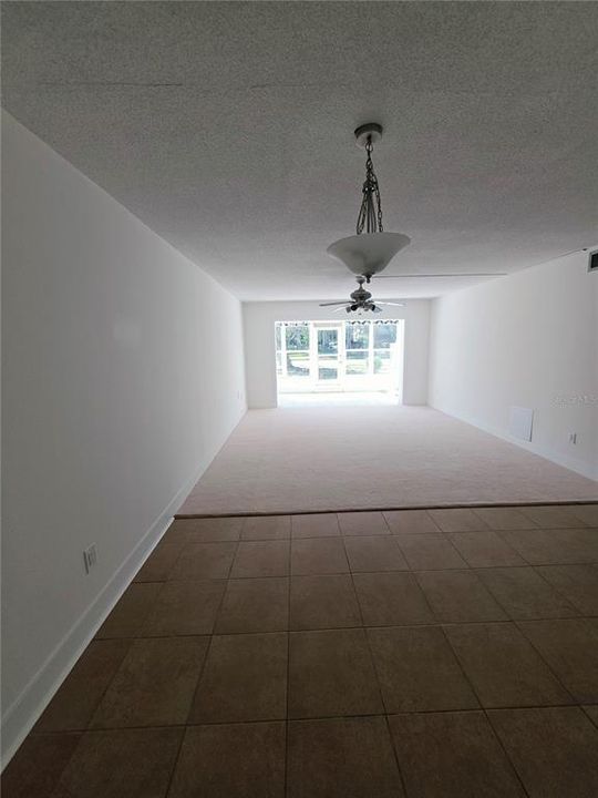 Active With Contract: $109,900 (1 beds, 1 baths, 820 Square Feet)