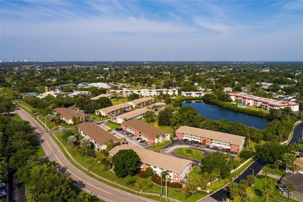 Active With Contract: $109,900 (1 beds, 1 baths, 820 Square Feet)