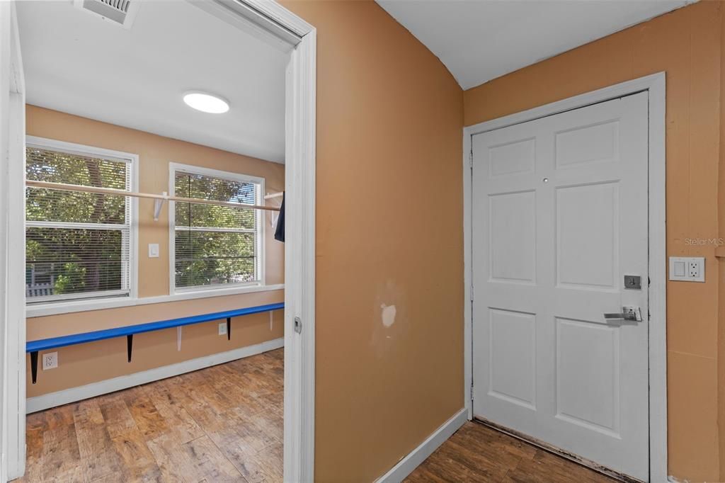 For Sale: $390,000 (6 beds, 0 baths, 3214 Square Feet)