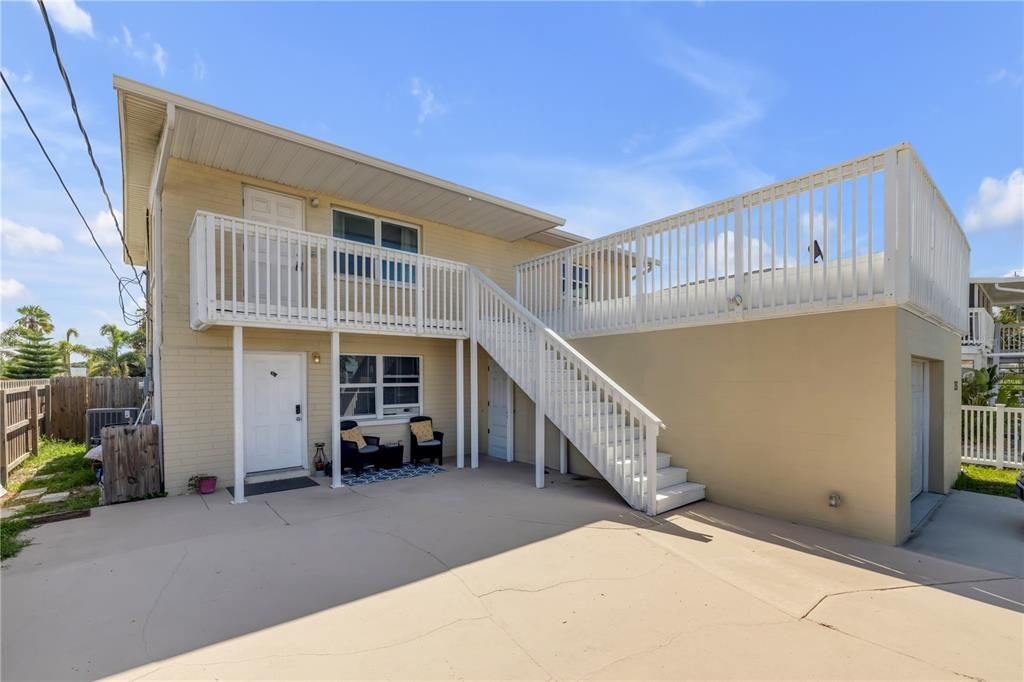 合同活跃: $639,900 (4 贝兹, 0 浴室, 2052 平方英尺)