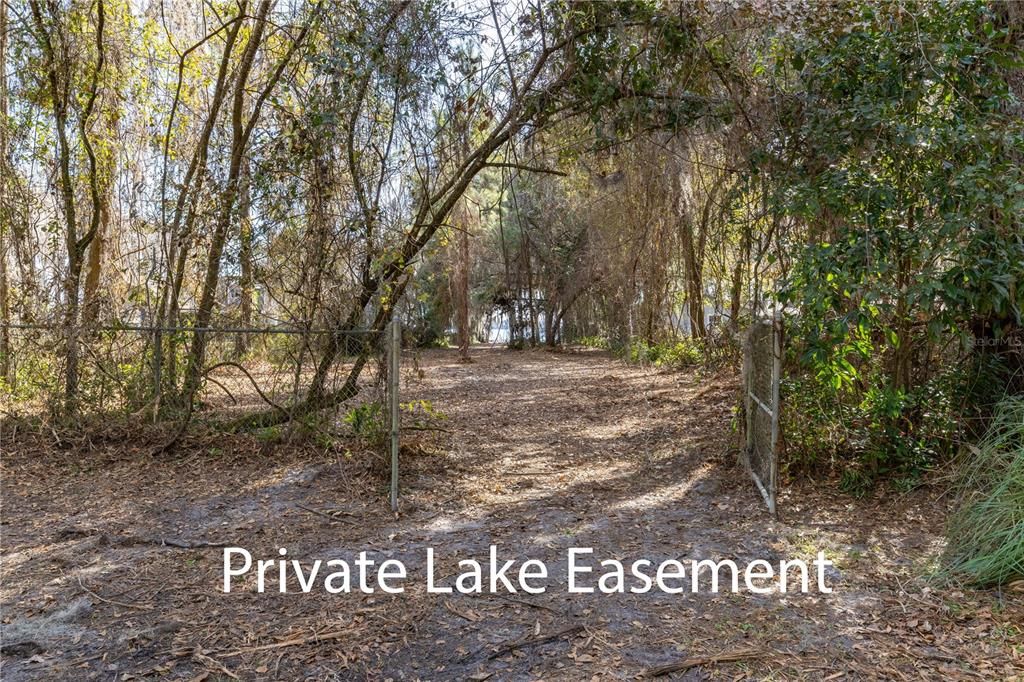 Под контрактом: $284,900 (4.76 acres)