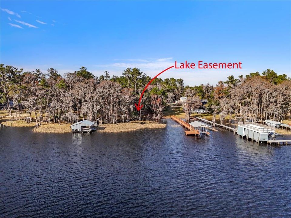 Под контрактом: $284,900 (4.76 acres)