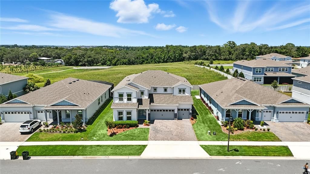 Под контрактом: $925,000 (5 спален, 5 ванн, 4541 Квадратных фут)