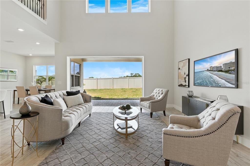 Под контрактом: $925,000 (5 спален, 5 ванн, 4541 Квадратных фут)