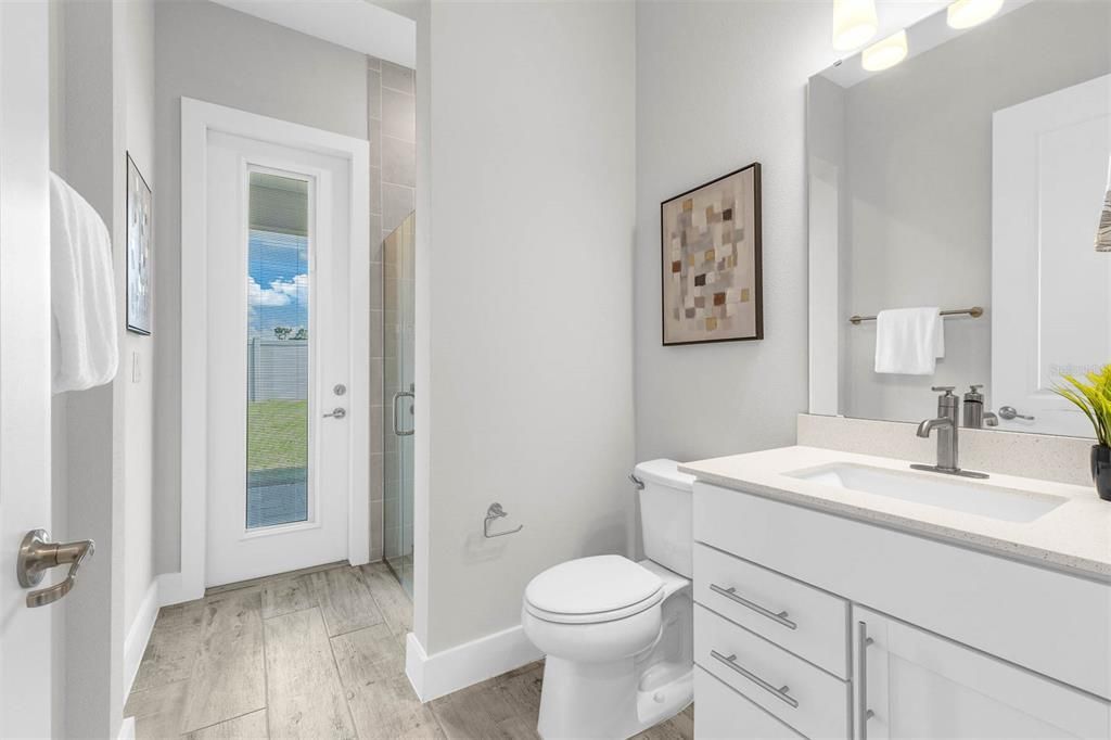 Под контрактом: $925,000 (5 спален, 5 ванн, 4541 Квадратных фут)