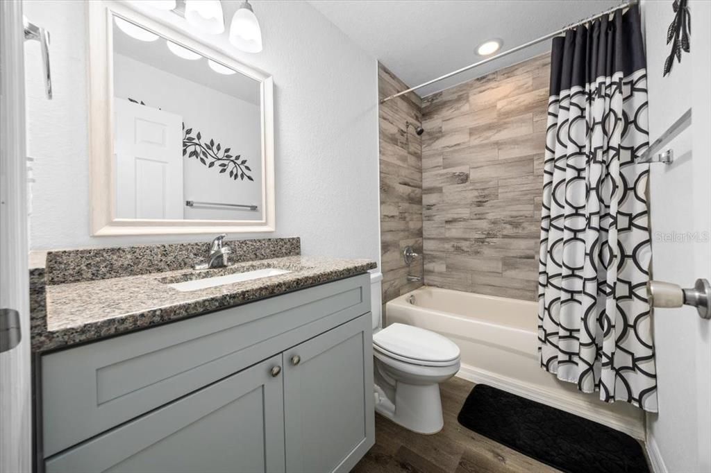 For Sale: $225,999 (3 beds, 2 baths, 1084 Square Feet)