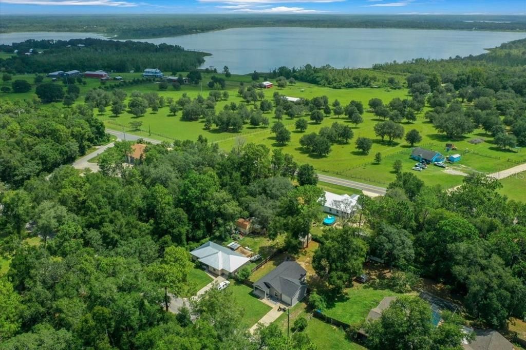 For Sale: $225,999 (3 beds, 2 baths, 1084 Square Feet)