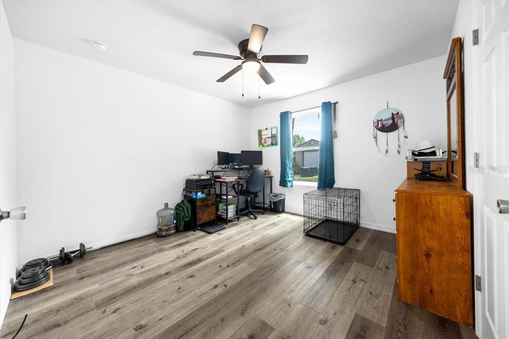 For Sale: $225,999 (3 beds, 2 baths, 1084 Square Feet)