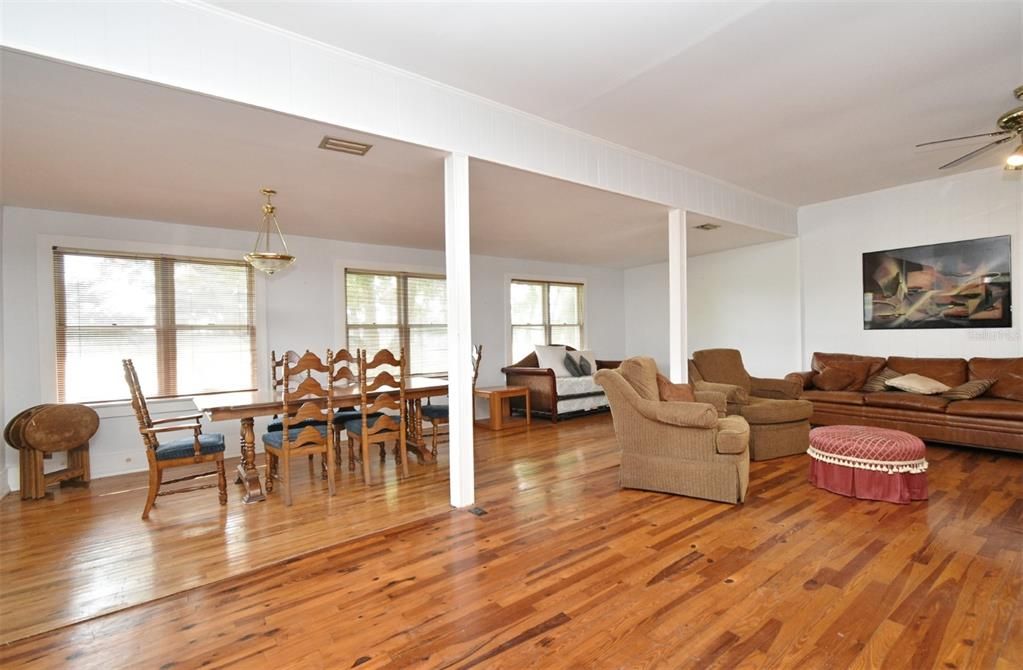 Activo con contrato: $2,000,000 (5 camas, 3 baños, 2800 Pies cuadrados)