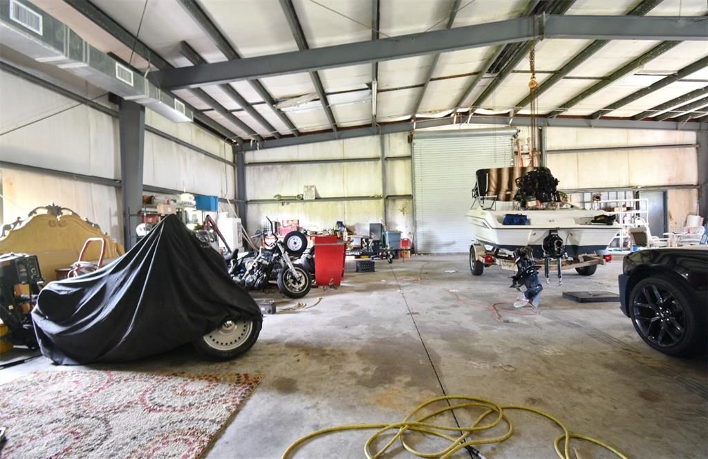 Activo con contrato: $2,000,000 (5 camas, 3 baños, 2800 Pies cuadrados)