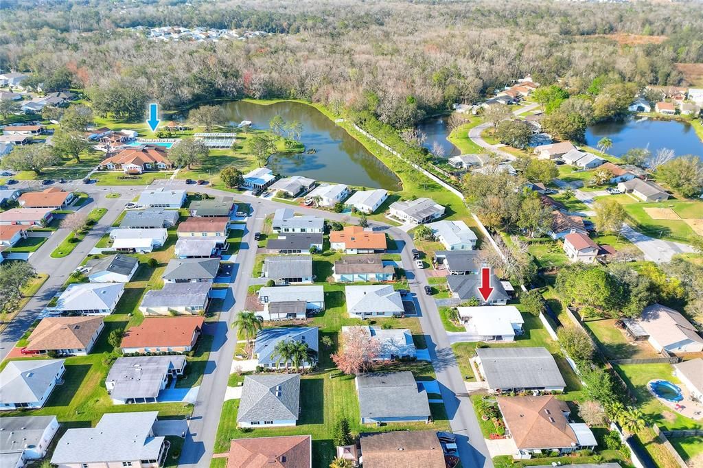 合同活跃: $158,000 (2 贝兹, 2 浴室, 960 平方英尺)