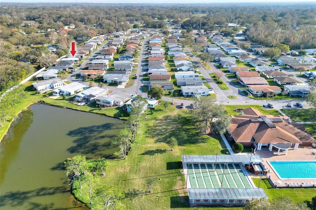 合同活跃: $158,000 (2 贝兹, 2 浴室, 960 平方英尺)