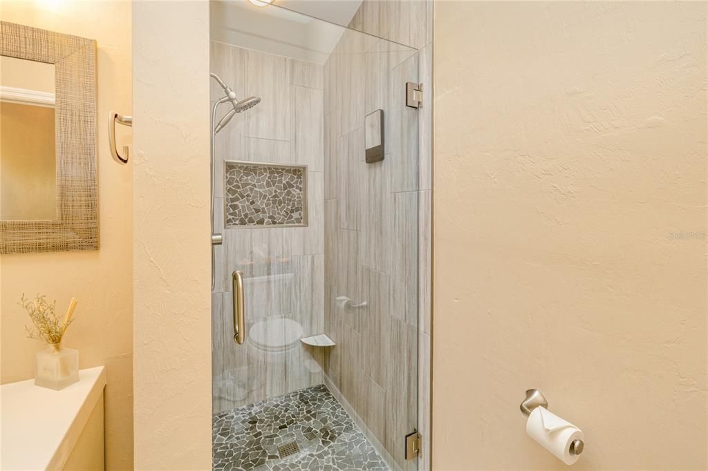 For Sale: $192,000 (3 beds, 2 baths, 1517 Square Feet)