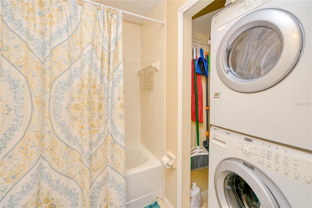 For Sale: $192,000 (3 beds, 2 baths, 1517 Square Feet)