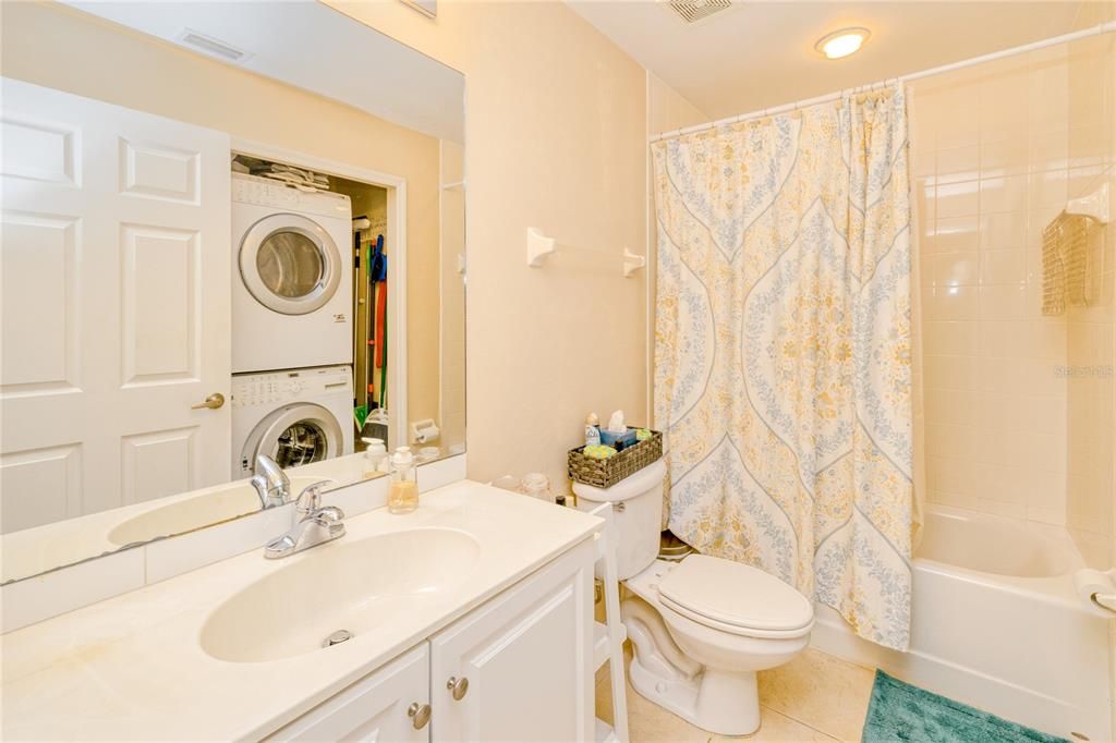 For Sale: $192,000 (3 beds, 2 baths, 1517 Square Feet)