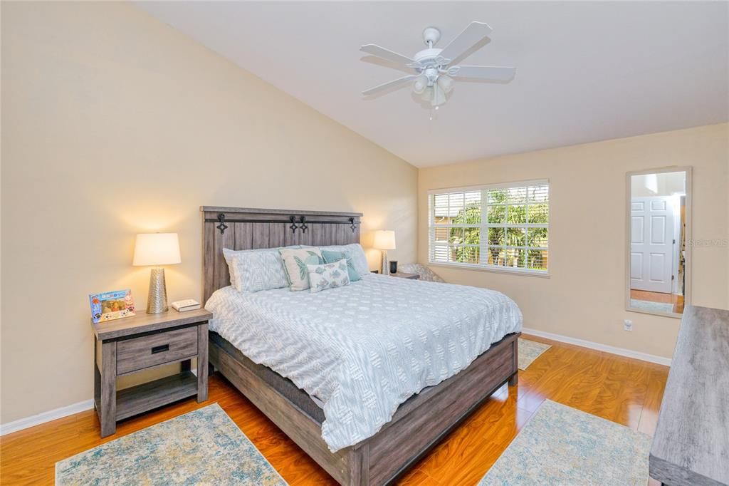 For Sale: $192,000 (3 beds, 2 baths, 1517 Square Feet)