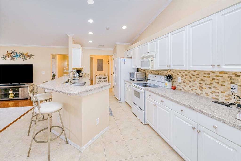 For Sale: $192,000 (3 beds, 2 baths, 1517 Square Feet)