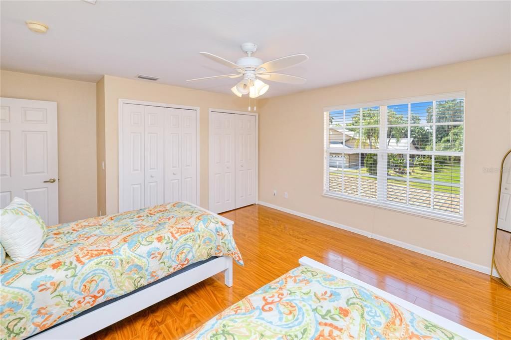 For Sale: $192,000 (3 beds, 2 baths, 1517 Square Feet)